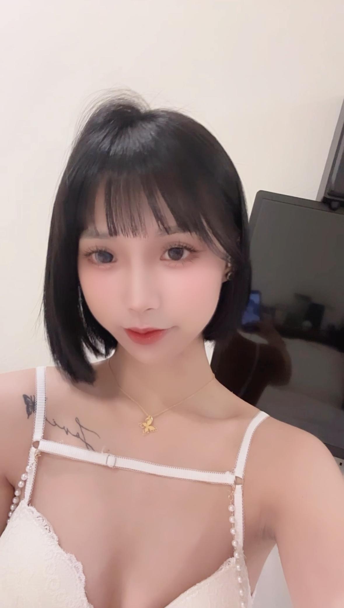 萌🟦🟦 的封面照