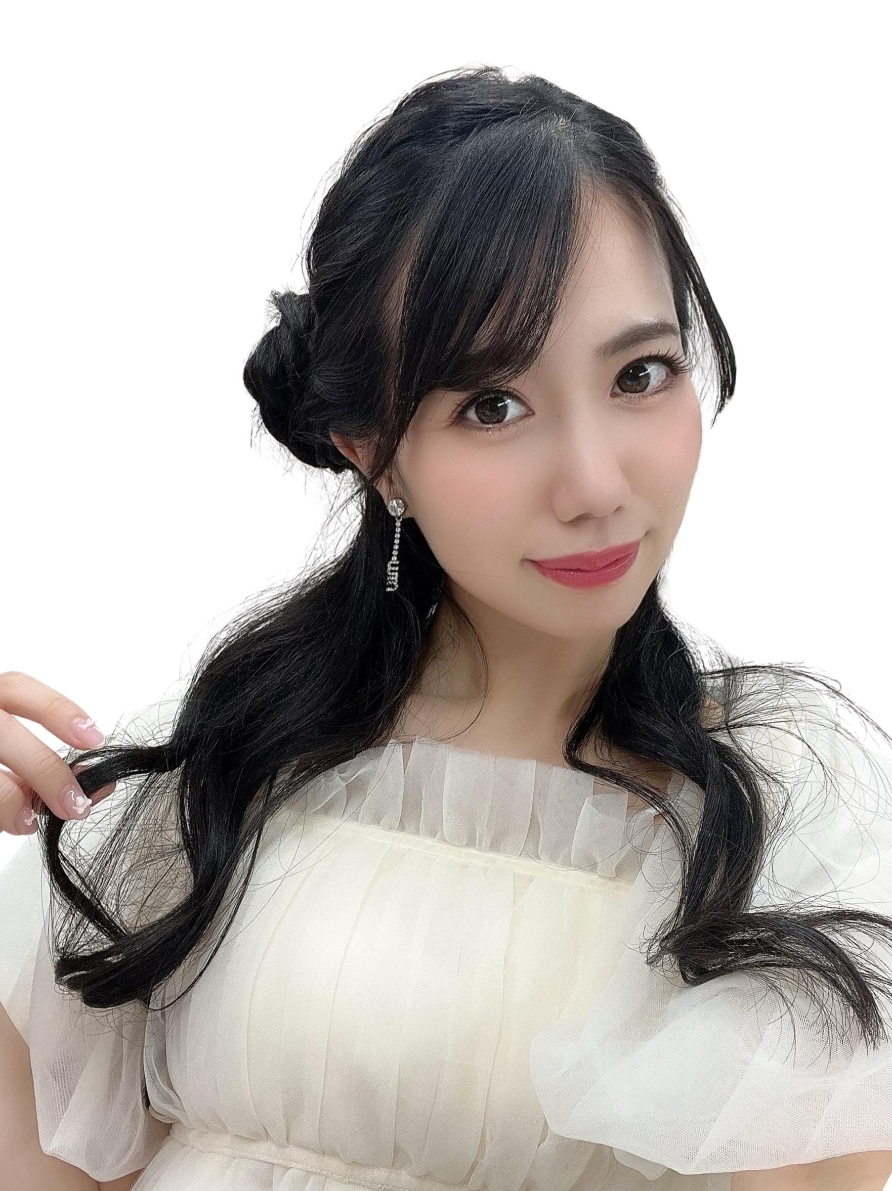 南 麻友 的封面照